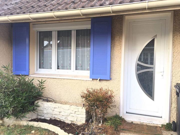 Fabrication de fenêtres en aluminium battantes, coulissantes, métallisées ou bicolores.